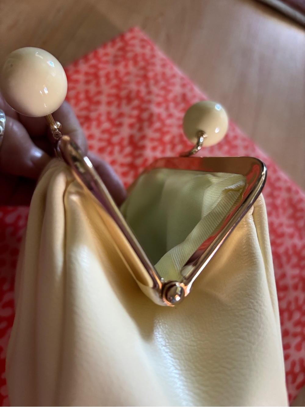 Anthropologie Cream Pleated Kiss-Lock Clutch - Picture 7 of 9